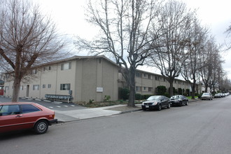 Cheri Lin Apartments in San Jose, CA - Building Photo - Building Photo