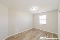 1410 Hawthorne Cir photo'