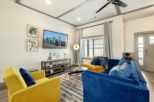 414 NW Retreat Ln in Bentonville, AR - Building Photo