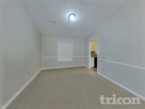 718 Post Rd Ln in Stone Mountain, GA - Building Photo - Building Photo