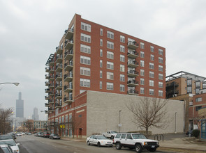 Promenade in Chicago, IL - Foto de edificio - Building Photo