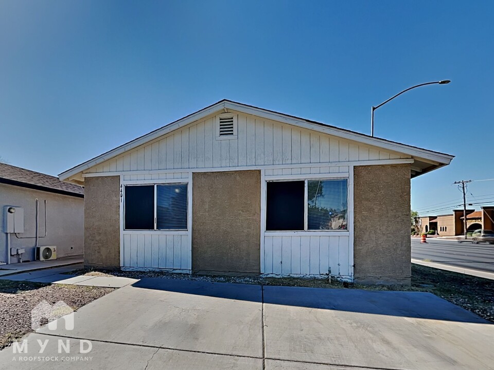 4401 Halbert Ave in Las Vegas, NV - Building Photo