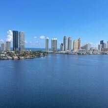 3530 Mystic Pointe Dr in Aventura, FL - Building Photo - Building Photo