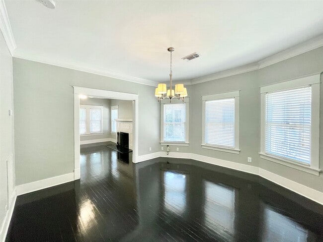 property at 831 Pizer St