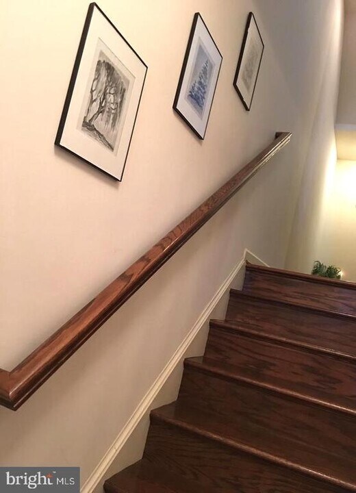 23337 Tradewind Dr in Ashburn, VA - Building Photo