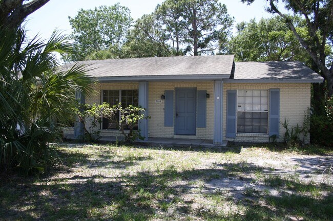 7106 Northbridge Blvd in Tampa, FL - Building Photo - Building Photo