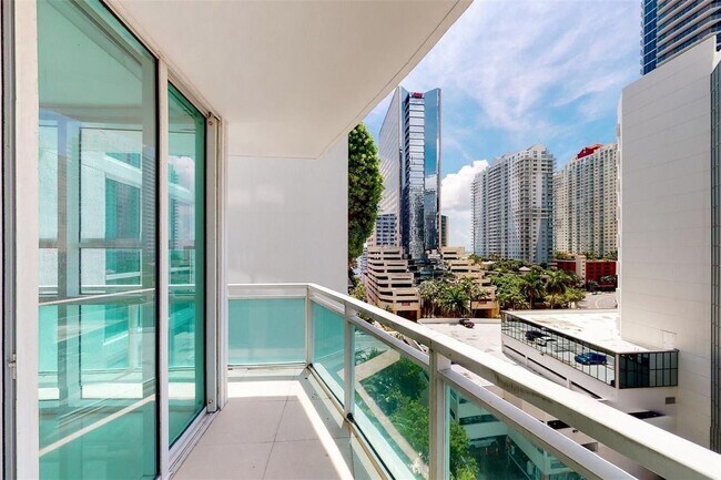 property at 951 Brickell Ave