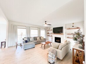 584 Dexter Dr in Clarksville, TN - Building Photo - Building Photo