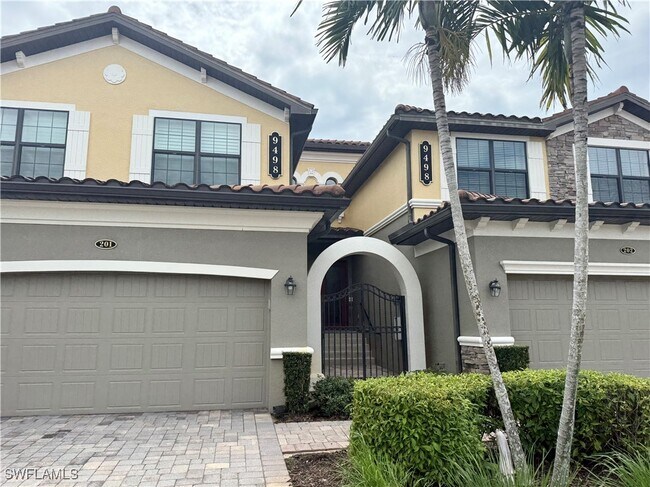 9498 Napoli Ln in Naples, FL - Building Photo - Building Photo