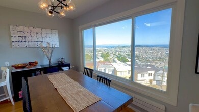 372 Cresta Vista Dr in San Francisco, CA - Building Photo - Building Photo