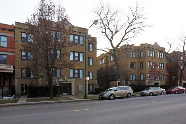 1307 W Addison St in Chicago, IL - Building Photo - Building Photo