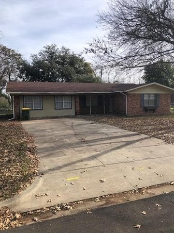 349 Cranbrook Dr