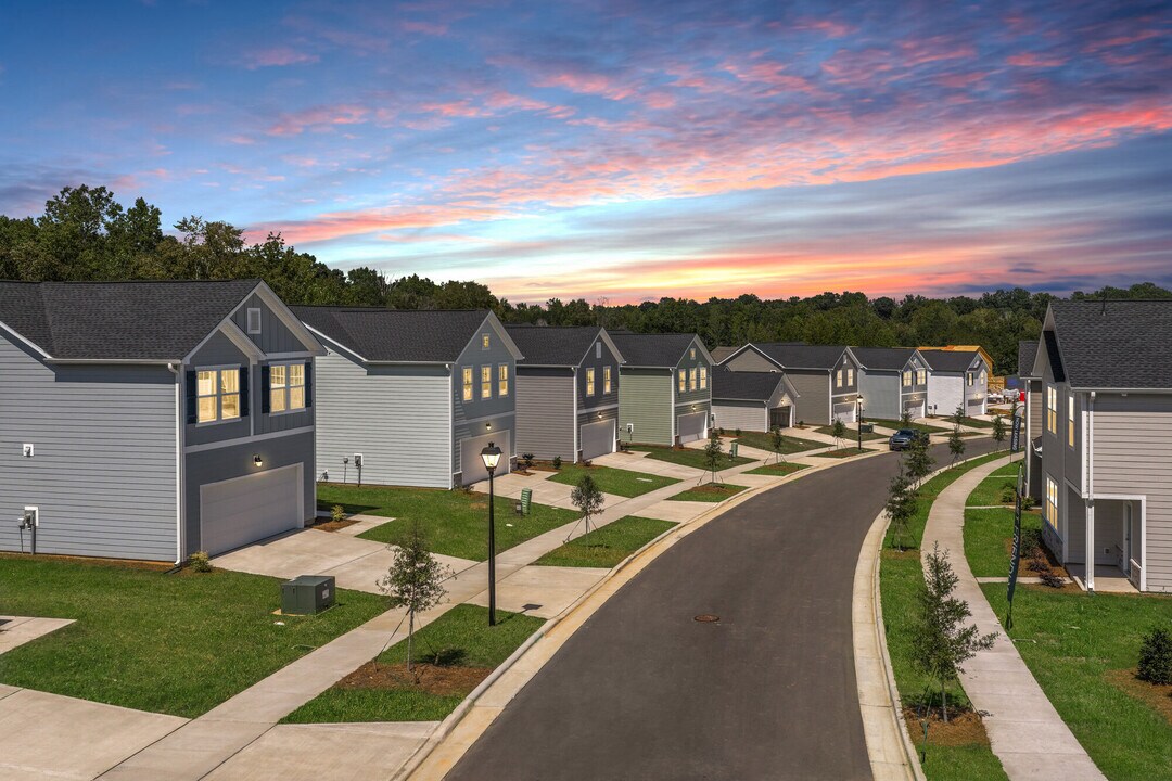 The Bend at Cramerton Mills in Cramerton, NC - Foto de edificio