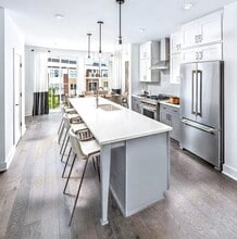 201 New St in Decatur, GA - Building Photo - Building Photo