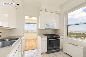45 E 89th St in New York, NY - Building Photo - Building Photo