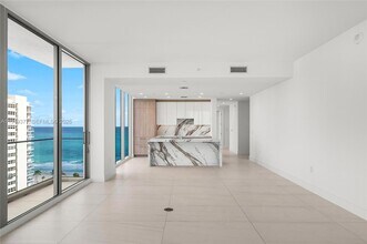 151 N Seabreeze Blvd in Fort Lauderdale, FL - Foto de edificio - Building Photo
