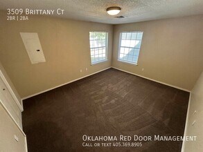 3509 Brittany Ct in Moore, OK - Building Photo - Building Photo