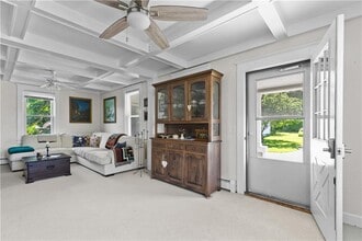 1042 Anthony Rd in Portsmouth, RI - Building Photo - Building Photo