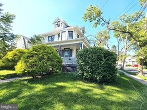 951 Park Ave in Collingswood, NJ - Building Photo - Building Photo