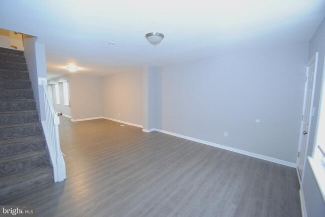 property at 229 E Broad St
