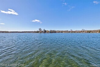 1982 S Ortonville Rd in Ortonville, MI - Building Photo - Building Photo