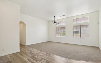 5433 Overlook Valley St in North Las Vegas, NV - Building Photo - Building Photo