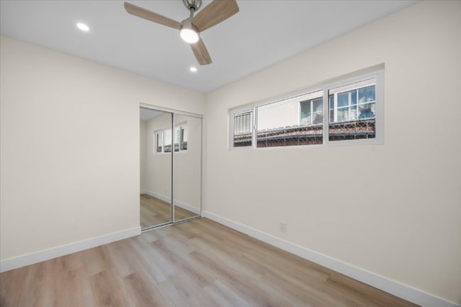 3537 Delta Ave in Long Beach, CA - Building Photo - Building Photo