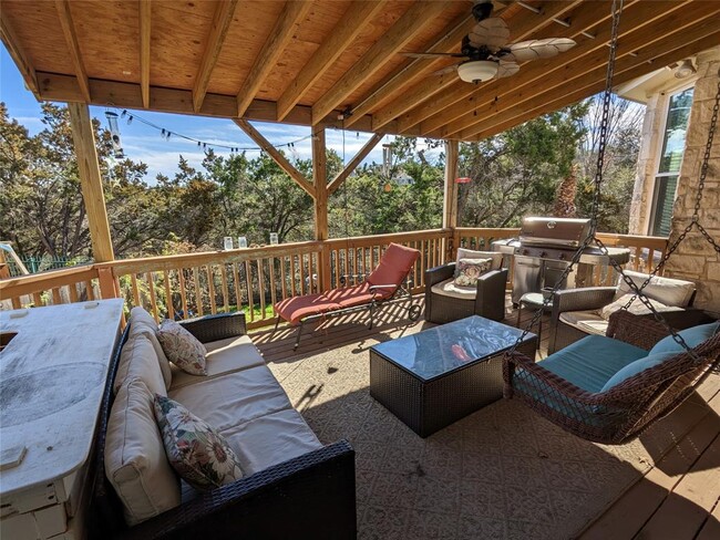 property at 7306 Ellaview Ln