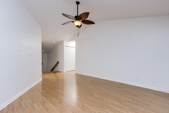5740 Coach House Cir in Boca Raton, FL - Building Photo - Building Photo