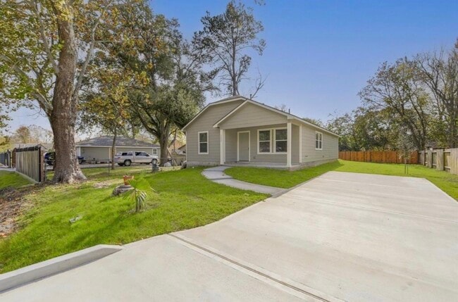 5824 Glen Lee Dr in Humble, TX - Building Photo - Building Photo