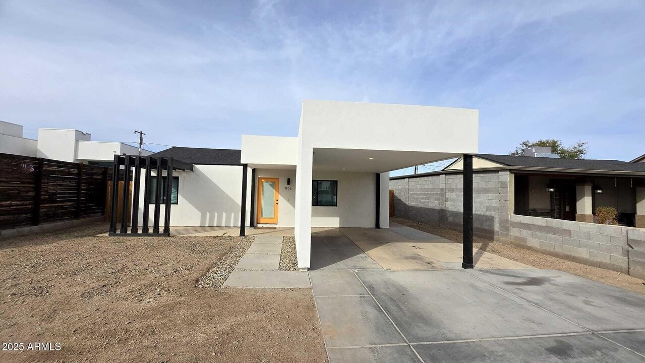 806 E Fairmount Ave in Phoenix, AZ - Building Photo