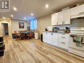 50 Fringewood Dr in Ottawa, ON - Building Photo - Building Photo