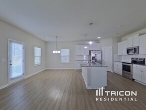 1008 Ainsley Creek Dr in Charlotte, NC - Building Photo - Building Photo