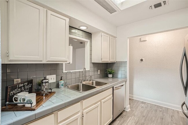 4408 Molokai Dr in Austin, TX - Building Photo - Building Photo