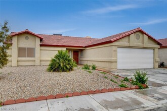 2828 Forrest Duke Ct in Las Vegas, NV - Building Photo - Building Photo