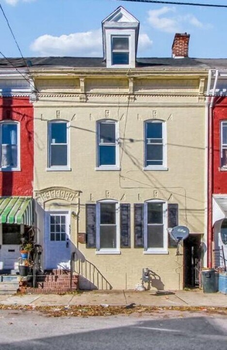 457 Salem Ave in York, PA - Building Photo