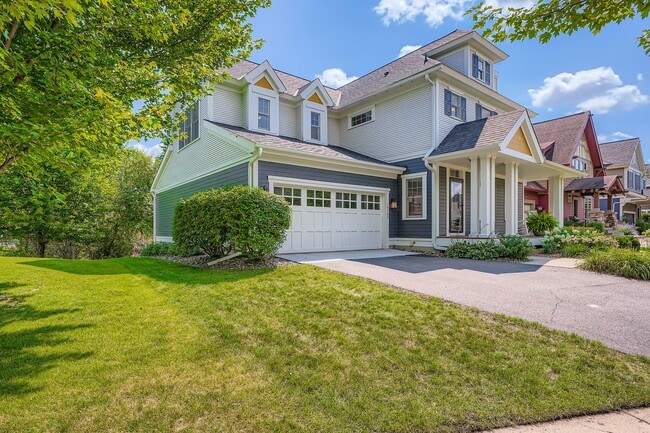 14143 Jardin Ave N in Hugo, MN - Building Photo - Building Photo