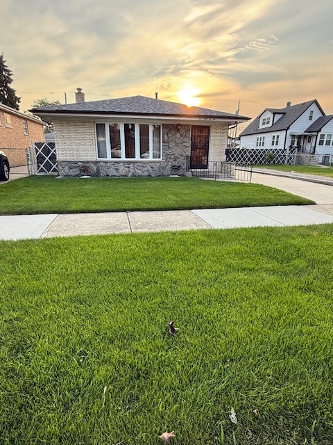 property at 5824 S Nottingham Ave
