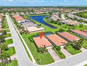 4602 Royal Dornoch Cir in Bradenton, FL - Building Photo - Building Photo