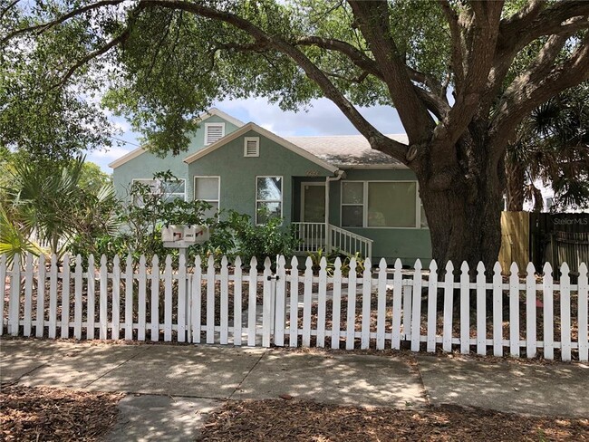 3963 1st Ave N in St. Petersburg, FL - Building Photo - Building Photo