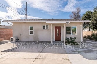 9546 W Live Oak Ave in Temple City, CA - Building Photo - Building Photo