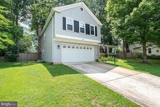15425 Beachview Dr in Montclair, VA - Building Photo - Building Photo