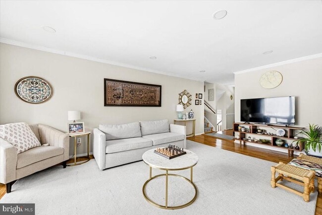 property at 903 Leverton Rd