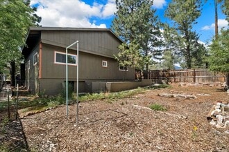 1612 N San Francisco St, Unit 1 in Flagstaff, AZ - Building Photo - Building Photo