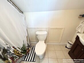 24 Stockwell St, Unit 2 in Boston, MA - Building Photo - Building Photo