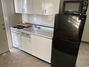 545.5 Call St-Unit -545 E CALL ST in Tallahassee, FL - Building Photo - Building Photo