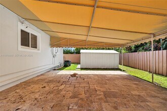 1470 N Treasure Dr in North Bay Village, FL - Building Photo - Building Photo