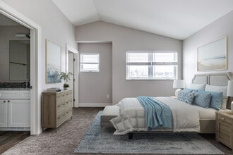 Wilson Crossings Townhomes in Wyoming, MI - Foto de edificio - Building Photo