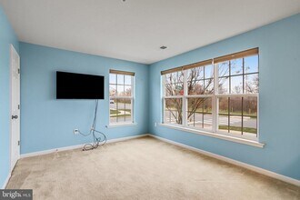 5918 Jefferson Commons Way in Frederick, MD - Foto de edificio - Building Photo