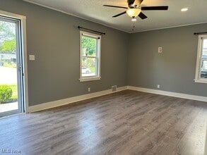2553 Edgebrook Ave in Akron, OH - Building Photo - Building Photo